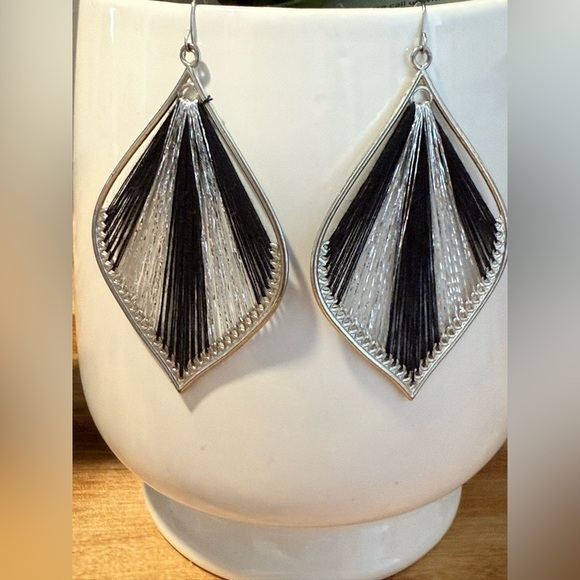 Jewelry - Elegant Silver and Black Teardrop Earrings